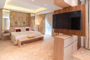 Century Hotel 4*